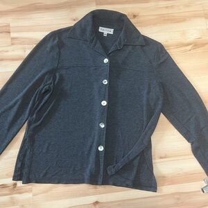 Harlow Women’s Sm (fits like M) heather grey button down with collar